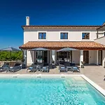 Villa Sirola By Istrialux